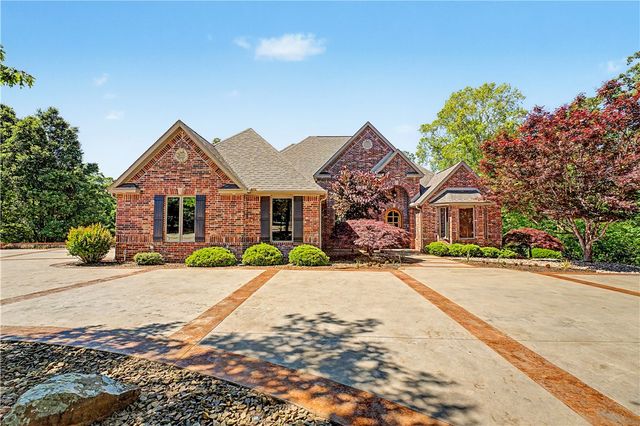 34 Kinloch Drive, Bella Vista, AR 72715