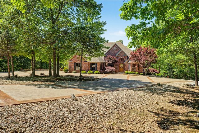 34 Kinloch Drive, Bella Vista, AR 72715