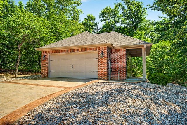 34 Kinloch Drive, Bella Vista, AR 72715