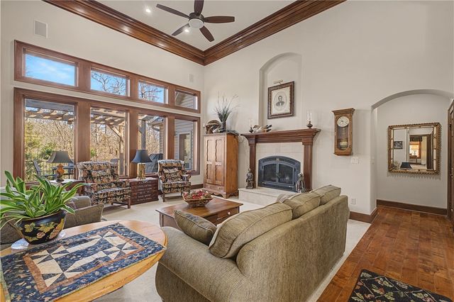 34 Kinloch Drive, Bella Vista, AR 72715