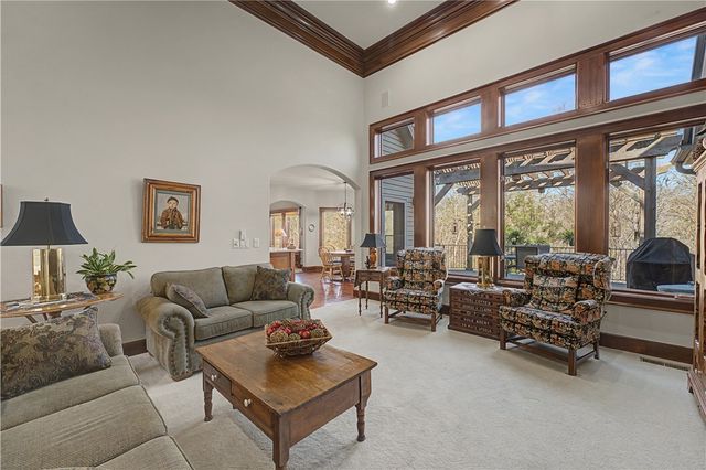 34 Kinloch Drive, Bella Vista, AR 72715
