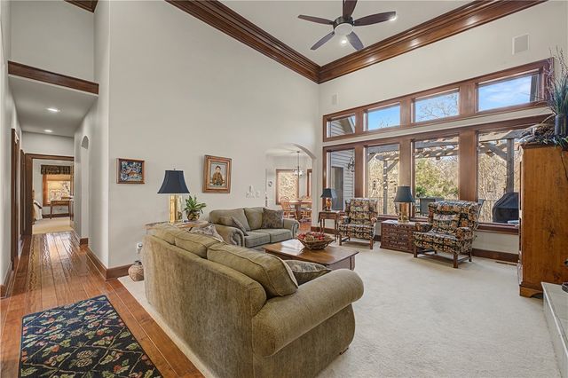 34 Kinloch Drive, Bella Vista, AR 72715