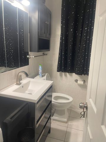 1534 E 86th Place, Chicago, IL 60619