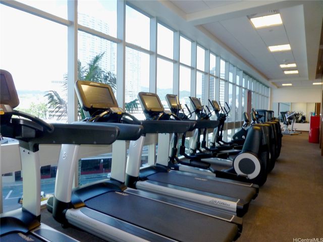 1189 Waimanu Street 1706, Honolulu, HI 96814