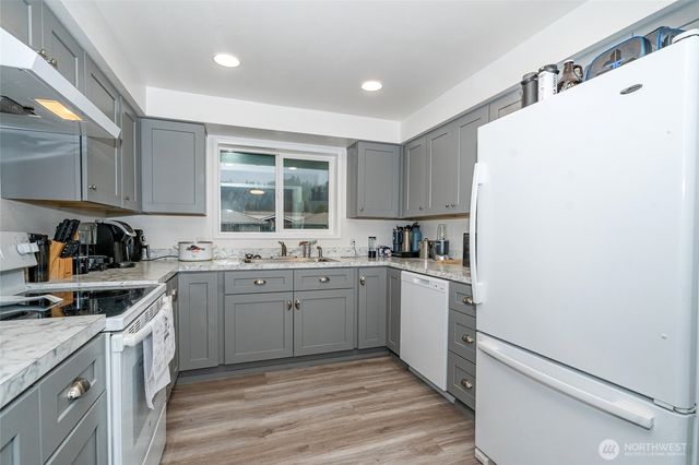 2119 SW Olympic Drive, Chehalis, WA 98532