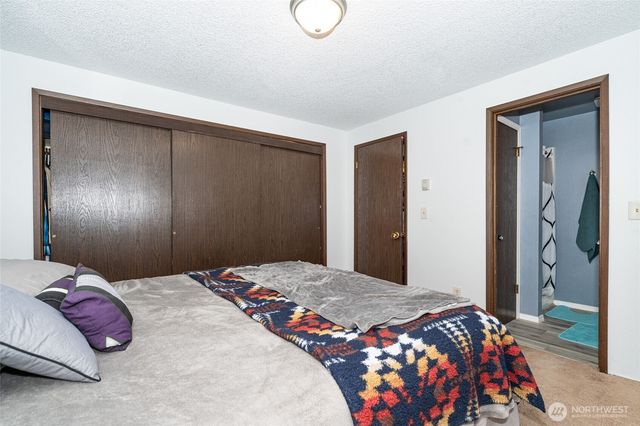 2119 SW Olympic Drive, Chehalis, WA 98532