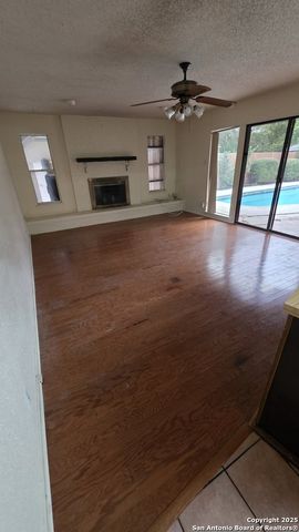 3522 Foxbriar, Schertz, TX 78108