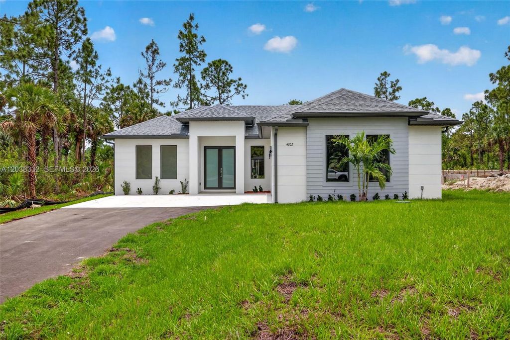 8248 SUN N LAKE BLVD, Sebring, FL 33872