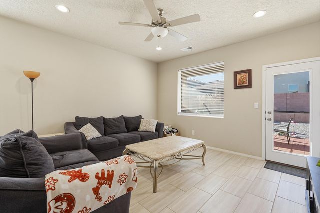 3187 Kunzita Street SE, Rio Rancho, NM 87124