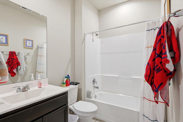 3187 Kunzita Street SE, Rio Rancho, NM 87124