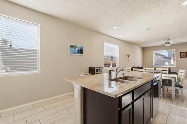 3187 Kunzita Street SE, Rio Rancho, NM 87124