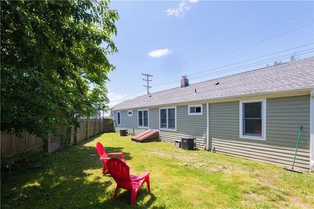 393 Aquidneck Avenue, Middletown, RI 02842