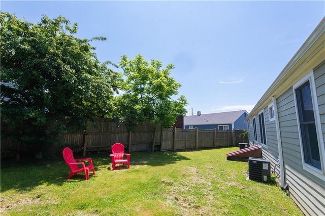393 Aquidneck Avenue, Middletown, RI 02842