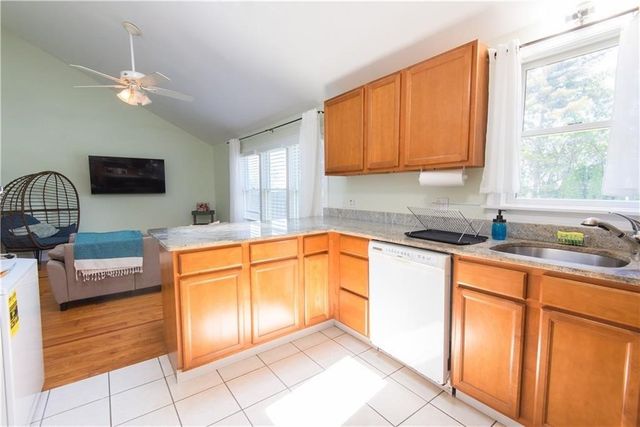 393 Aquidneck Avenue, Middletown, RI 02842