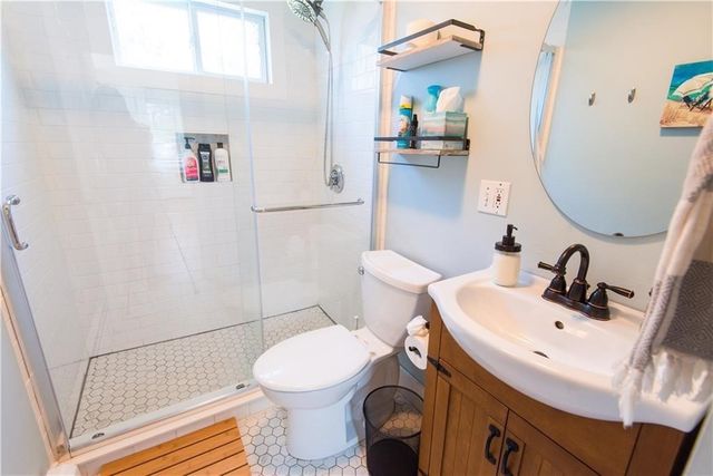 393 Aquidneck Avenue, Middletown, RI 02842