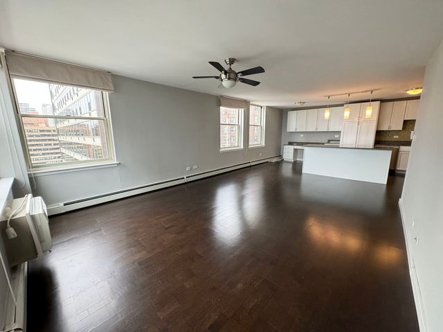 3033 N SHERIDAN Road 1505, Chicago, IL 60657