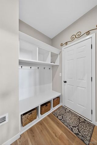 208 Kerry Downs Drive, O'fallon, MO 63368