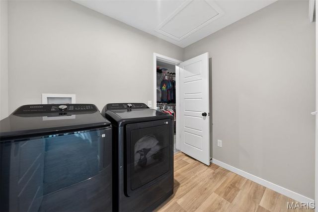 208 Kerry Downs Drive, O'fallon, MO 63368