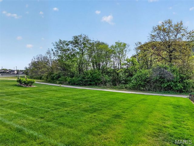 208 Kerry Downs Drive, O'fallon, MO 63368