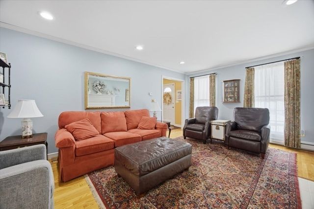 19 Crapo St, Taunton, MA 02780