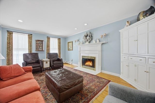 19 Crapo St, Taunton, MA 02780