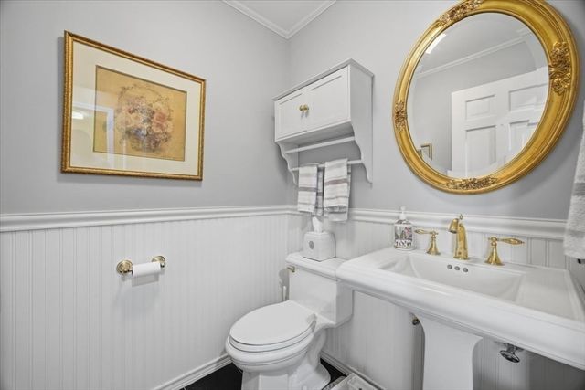 19 Crapo St, Taunton, MA 02780