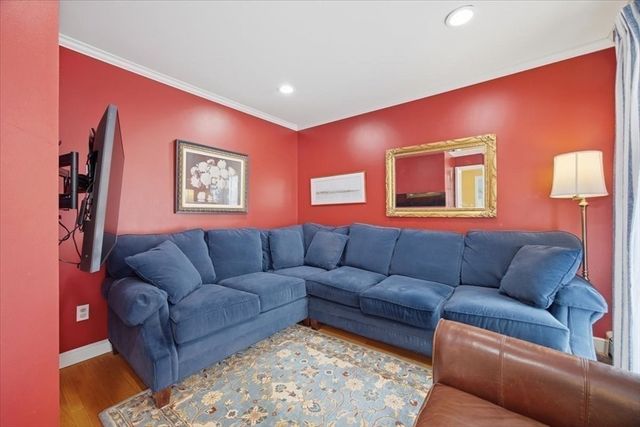 19 Crapo St, Taunton, MA 02780