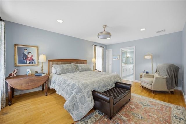 19 Crapo St, Taunton, MA 02780