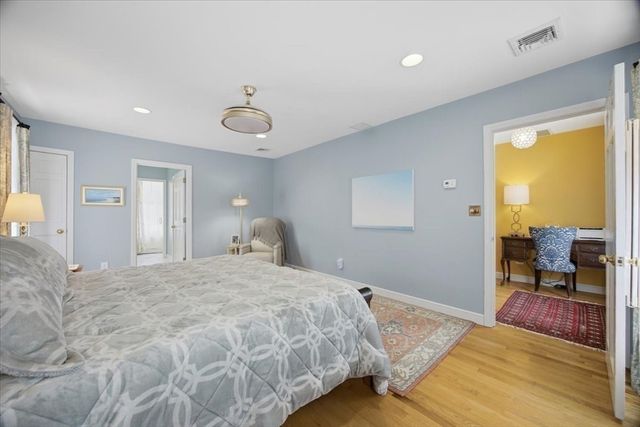 19 Crapo St, Taunton, MA 02780