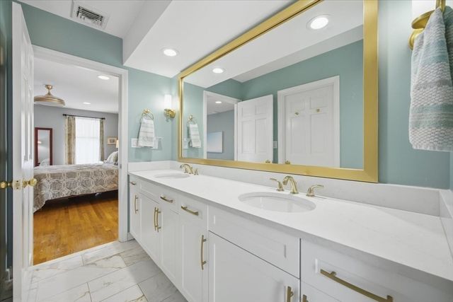 19 Crapo St, Taunton, MA 02780