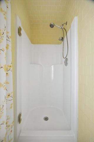 19 Crapo St, Taunton, MA 02780