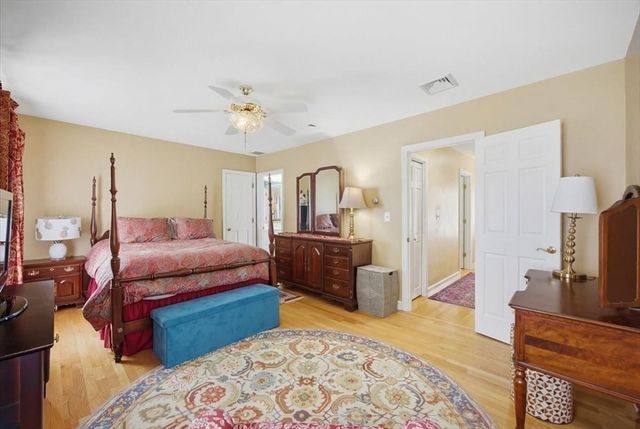 19 Crapo St, Taunton, MA 02780