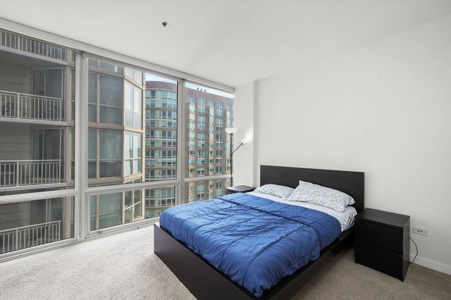 653 N Kingsbury Street 1207, Chicago, IL 60654