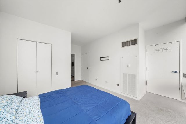 653 N Kingsbury Street 1207, Chicago, IL 60654