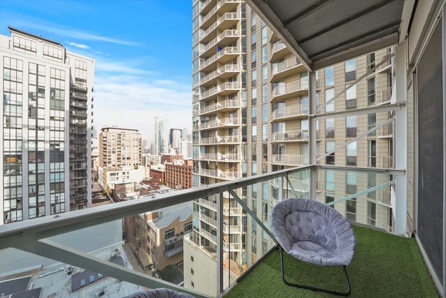 653 N Kingsbury Street 1207, Chicago, IL 60654