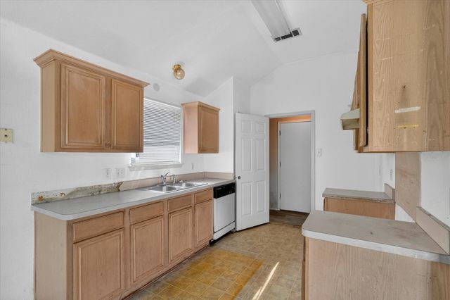 1414 Aviary Drive, Desoto, TX 75115