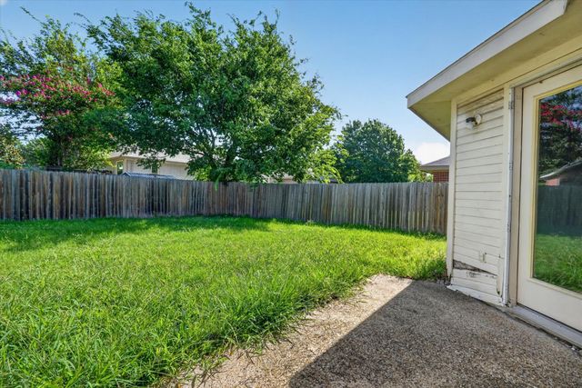 1414 Aviary Drive, Desoto, TX 75115
