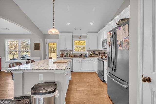 201 Poppyfield Farm Drive, Good Hope, GA 30641