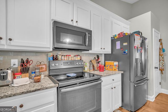 201 Poppyfield Farm Drive, Good Hope, GA 30641