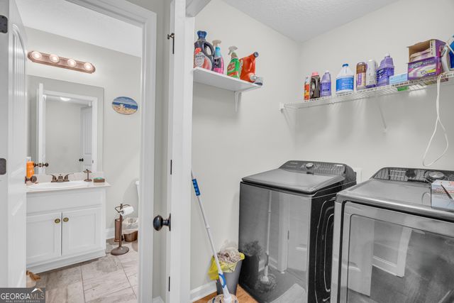 201 Poppyfield Farm Drive, Good Hope, GA 30641