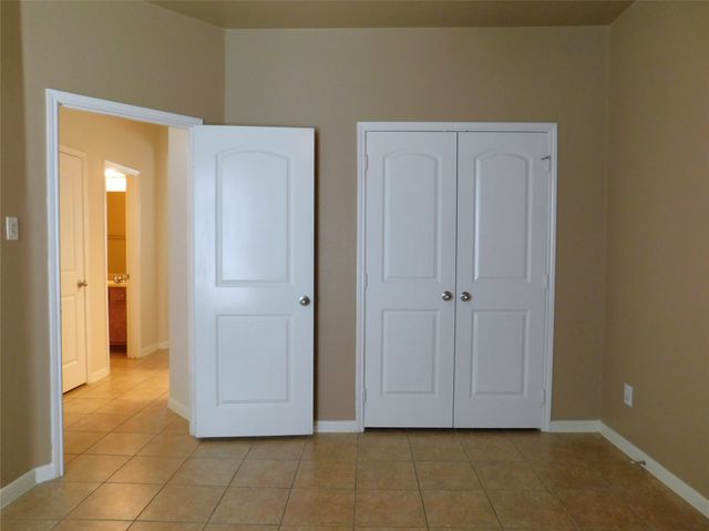 717 Partridge Drive, Aubrey, TX 76227