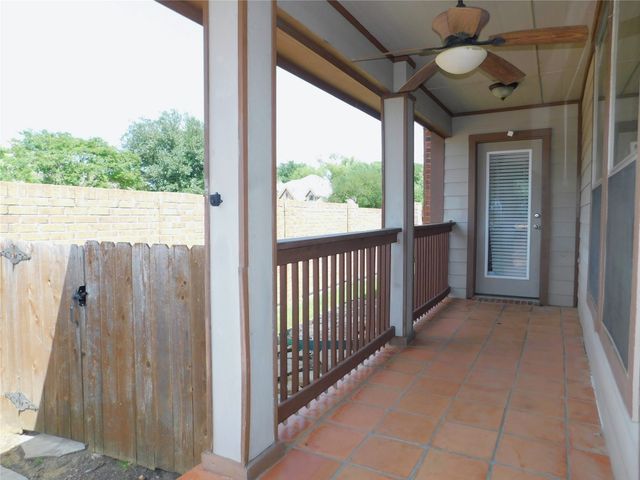 717 Partridge Drive, Aubrey, TX 76227