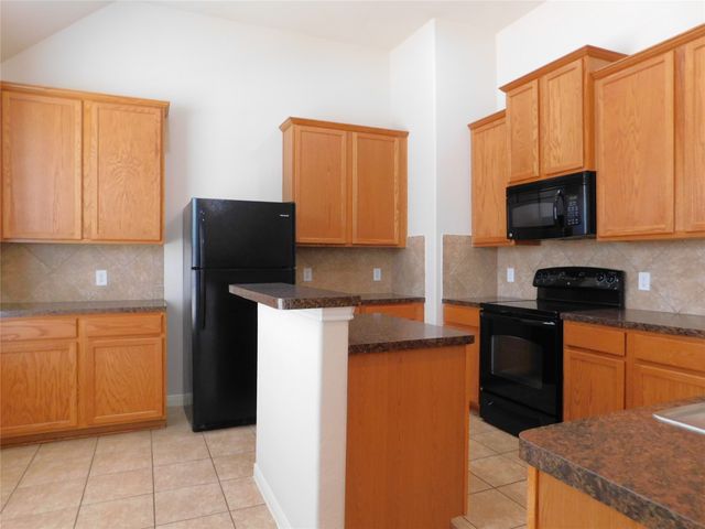 717 Partridge Drive, Aubrey, TX 76227