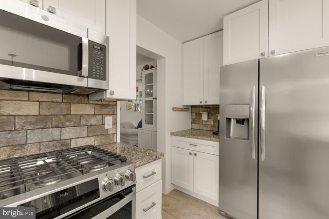 10103 DUNDALK ST, Fairfax, VA 22032