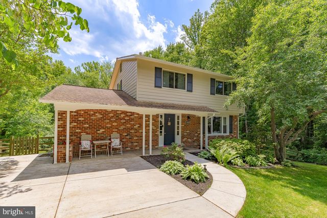 10103 DUNDALK ST, Fairfax, VA 22032