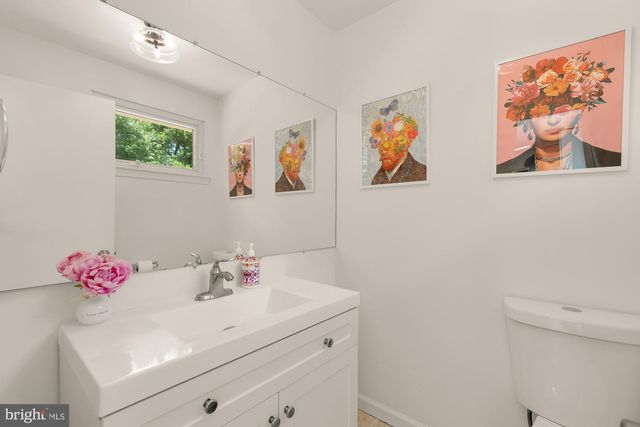 10103 DUNDALK ST, Fairfax, VA 22032