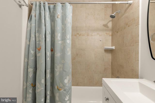 10103 DUNDALK ST, Fairfax, VA 22032