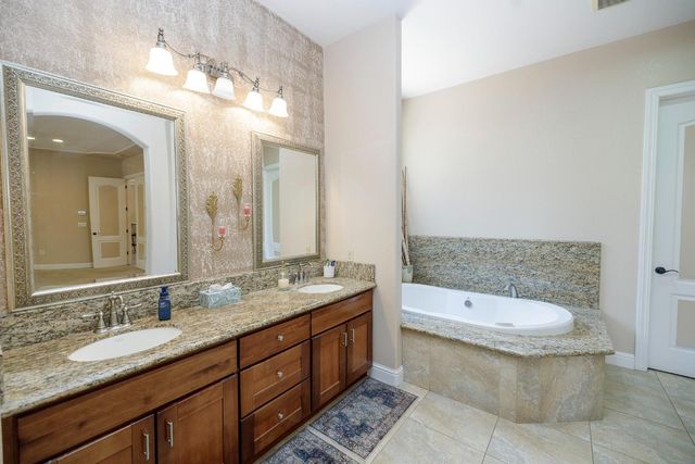 1350 Burman Dr, Turlock, CA 95382