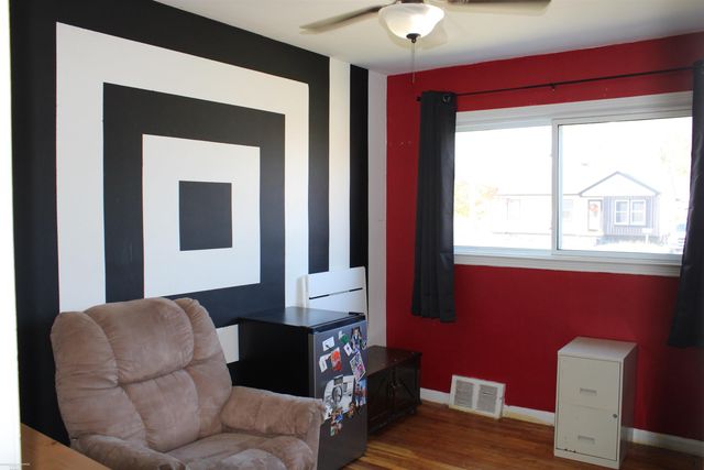 629 Chippewa Street, Mount Clemens, MI 48043