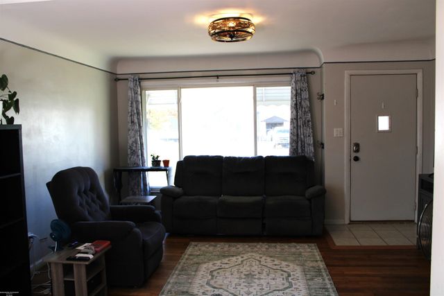 629 Chippewa Street, Mount Clemens, MI 48043